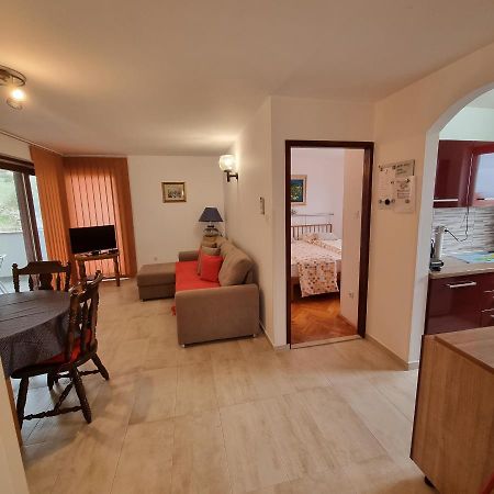 Apartments Katja Mali Lošinj Екстериор снимка