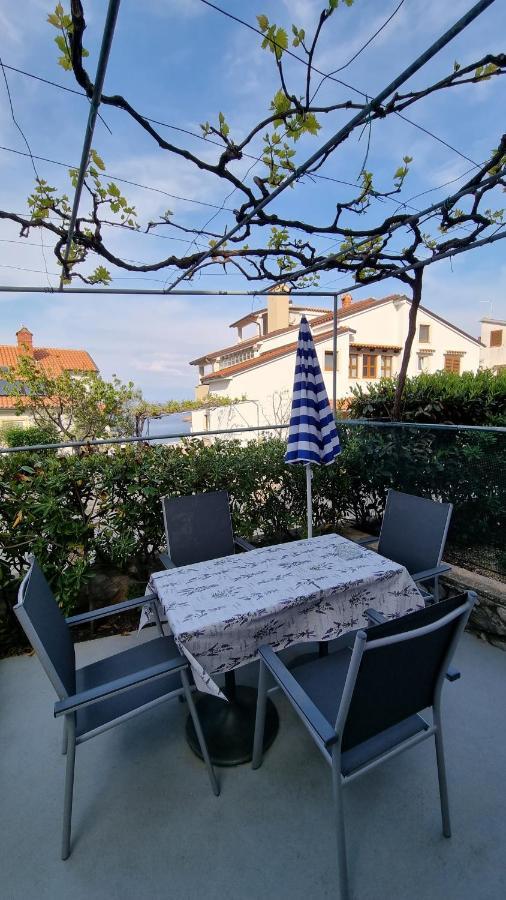 Apartments Katja Mali Lošinj Екстериор снимка